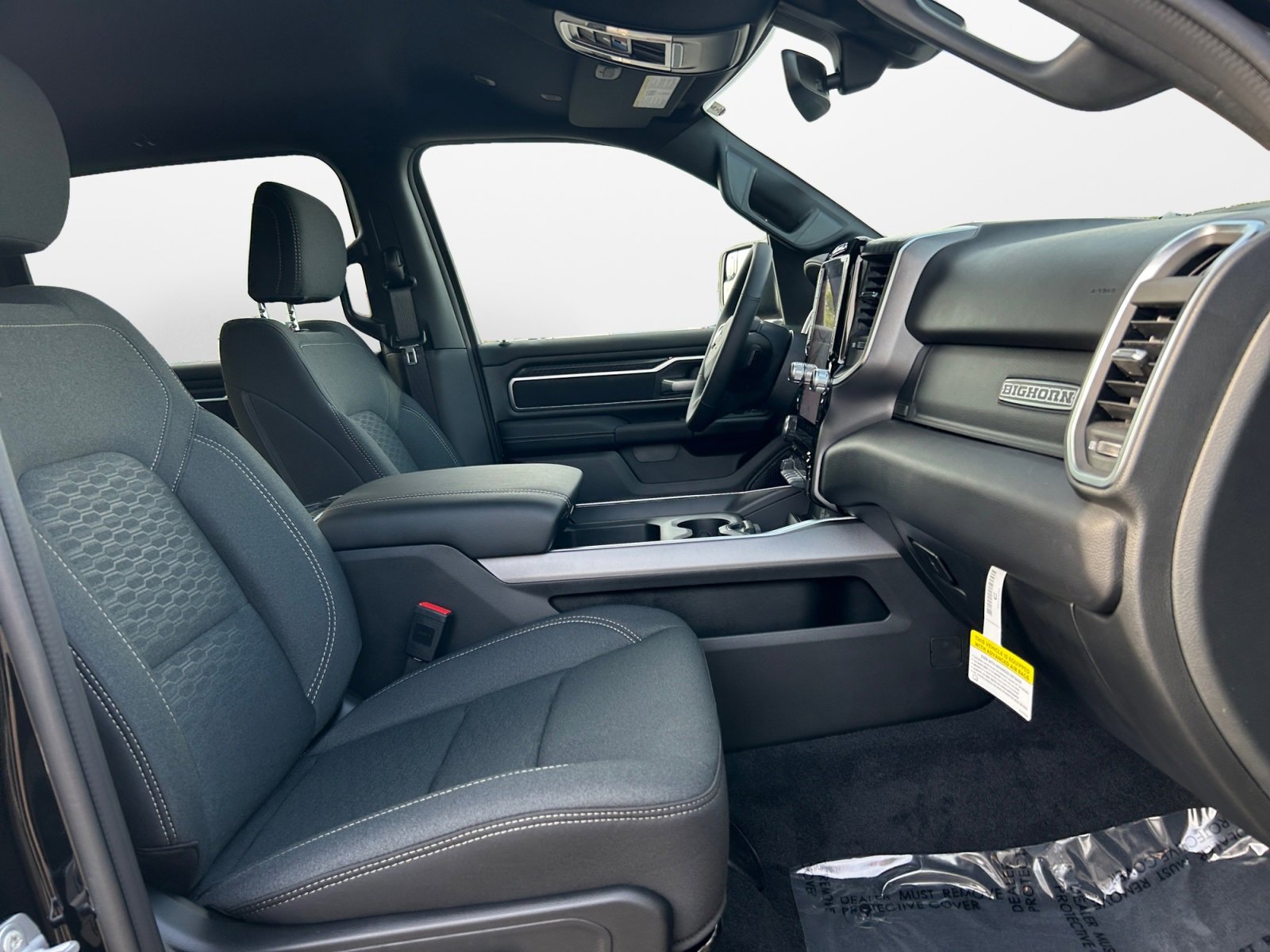 New 2026 RAM 1500 4x4 Crew Cab image 15