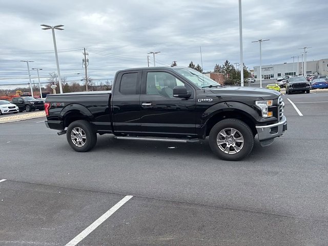 Used 2015 Ford F150 XLT w/ Equipment Group 302A Luxury image 4