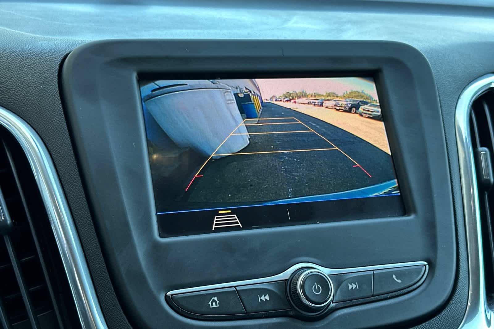 Used 2020 Chevrolet Equinox LT FWD image 20