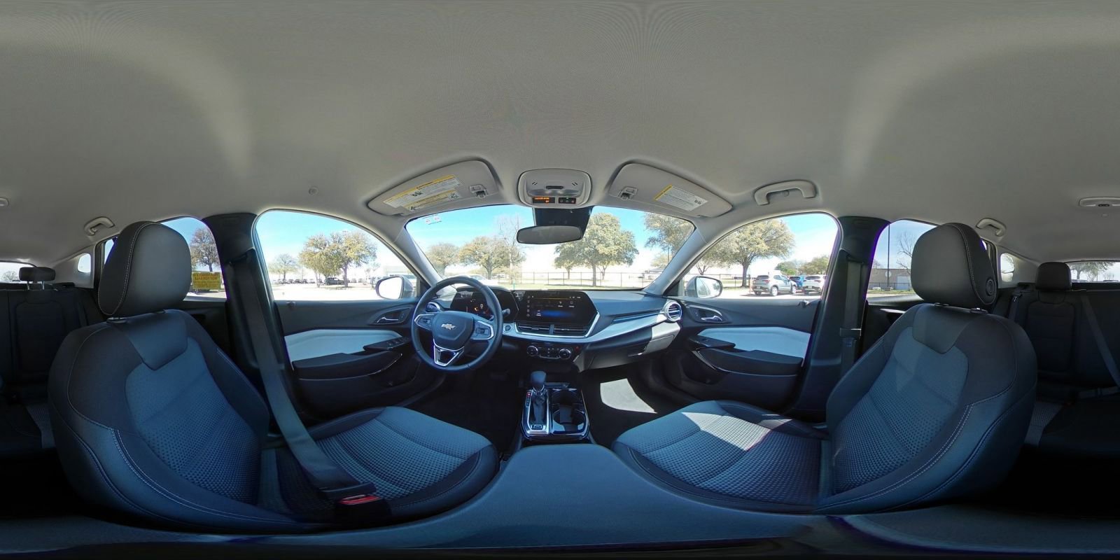 Used 2025 Chevrolet Trax LT w/ LT Convenience Package image 45