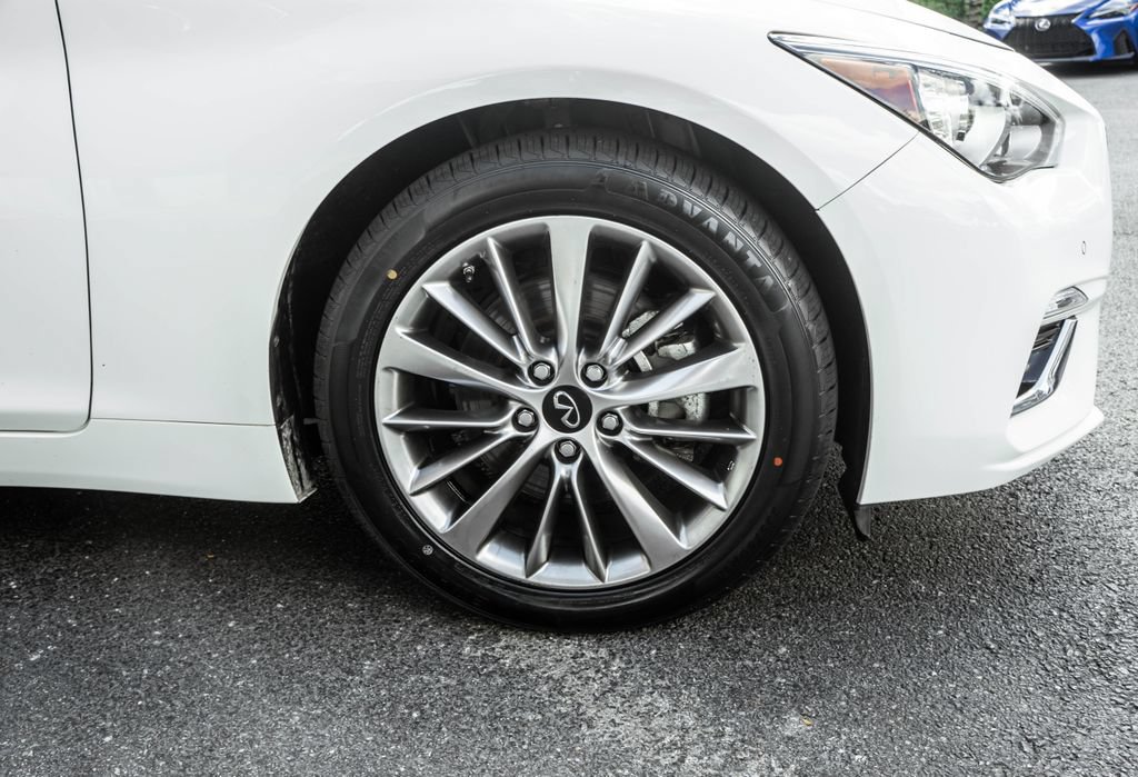 Used 2022 INFINITI Q50 Luxe AWD/4WD image 4