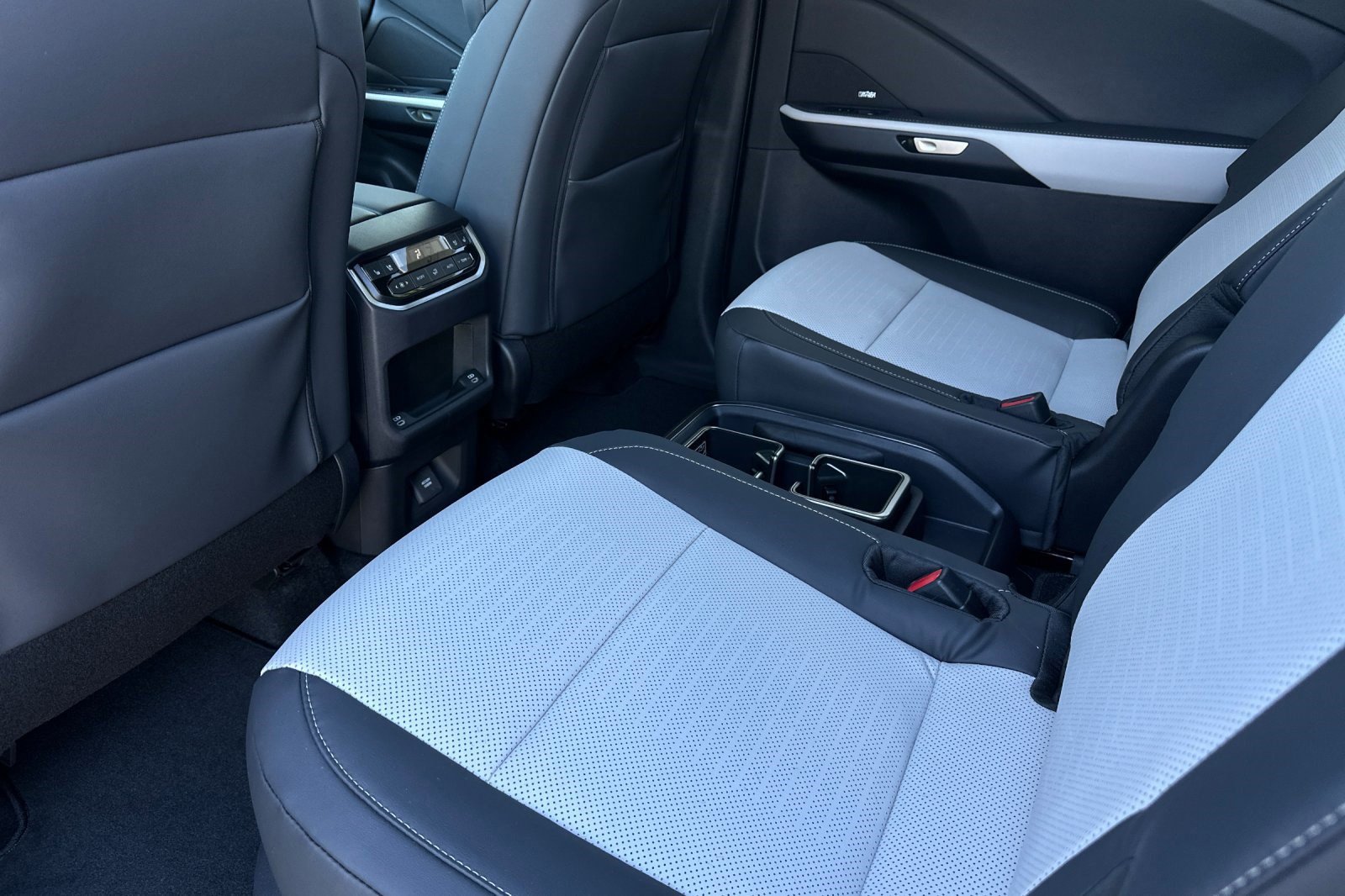 New 2026 Lexus TX 500h AWD image 21