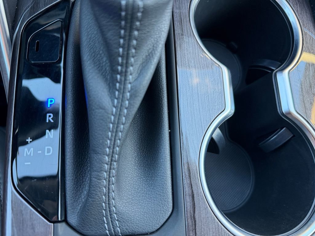 Used 2023 Toyota Highlander Platinum image 24