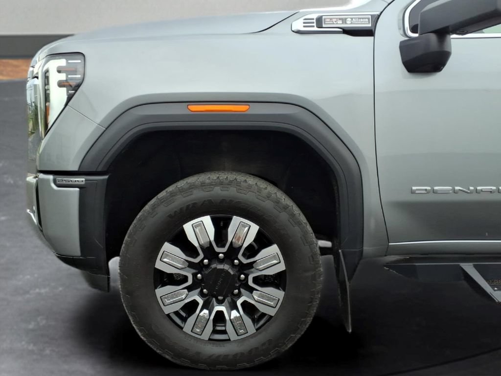 Certified 2024 GMC Sierra 2500 Denali w/ Denali Reserve Package AWD/4WD image 4