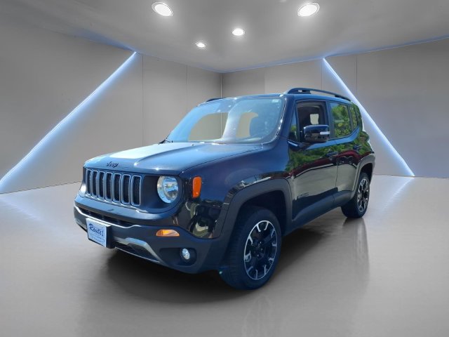 Used 2023 Jeep Renegade Latitude AWD/4WD image 7