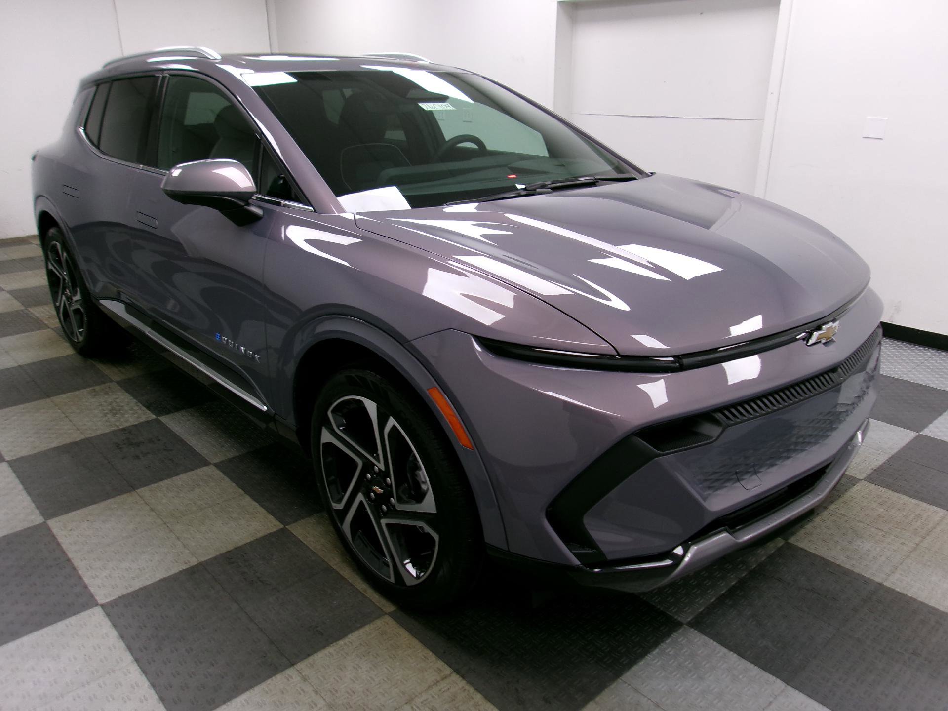 New 2026 Chevrolet Equinox EV LT w/ Convenience Package II image 16