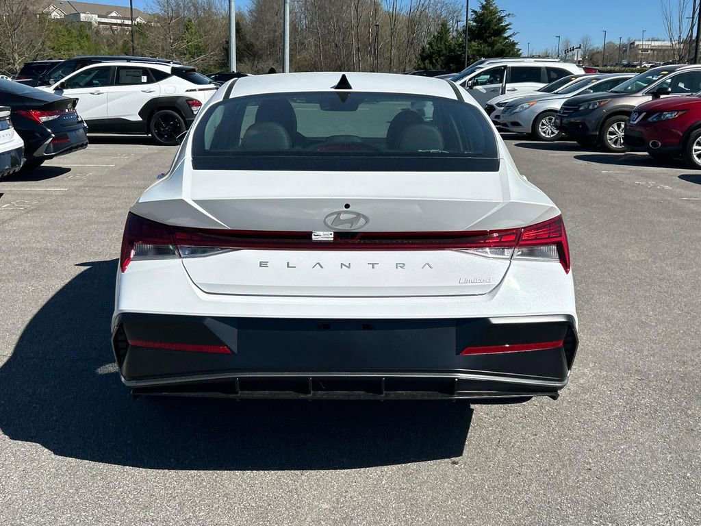 New 2026 Hyundai Elantra Limited image 6
