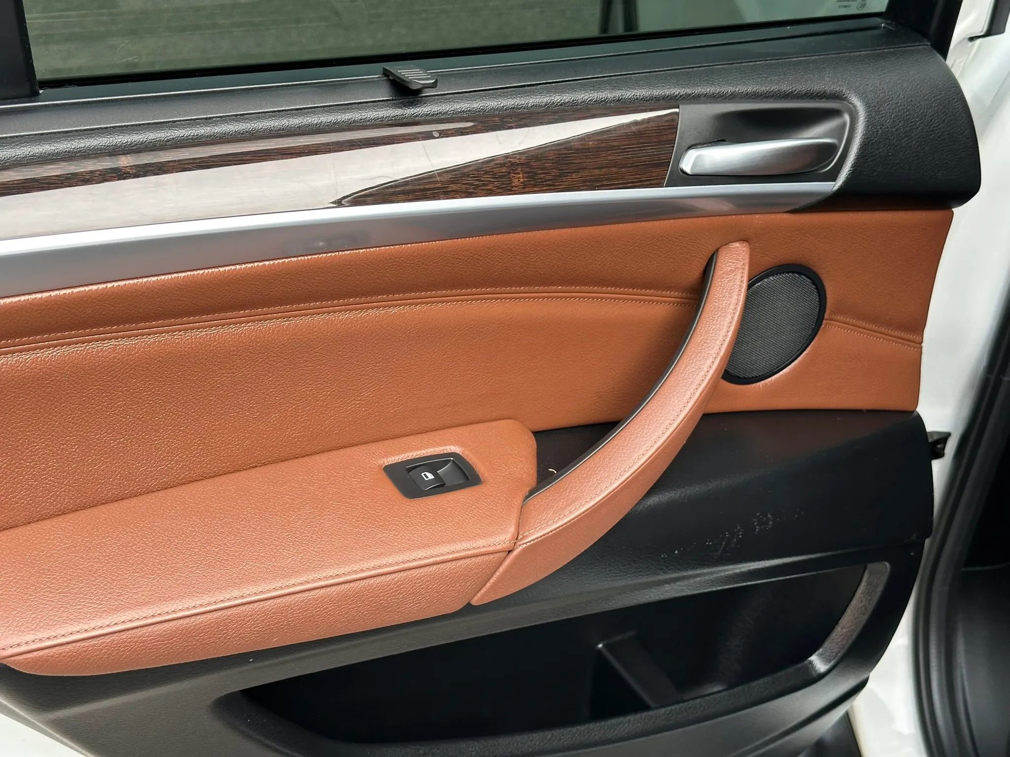 Used 2012 BMW X5 xDrive35d image 17