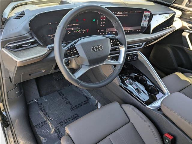 New 2025 Audi Q5 Premium w/ Premium Plus AWD/4WD image 3
