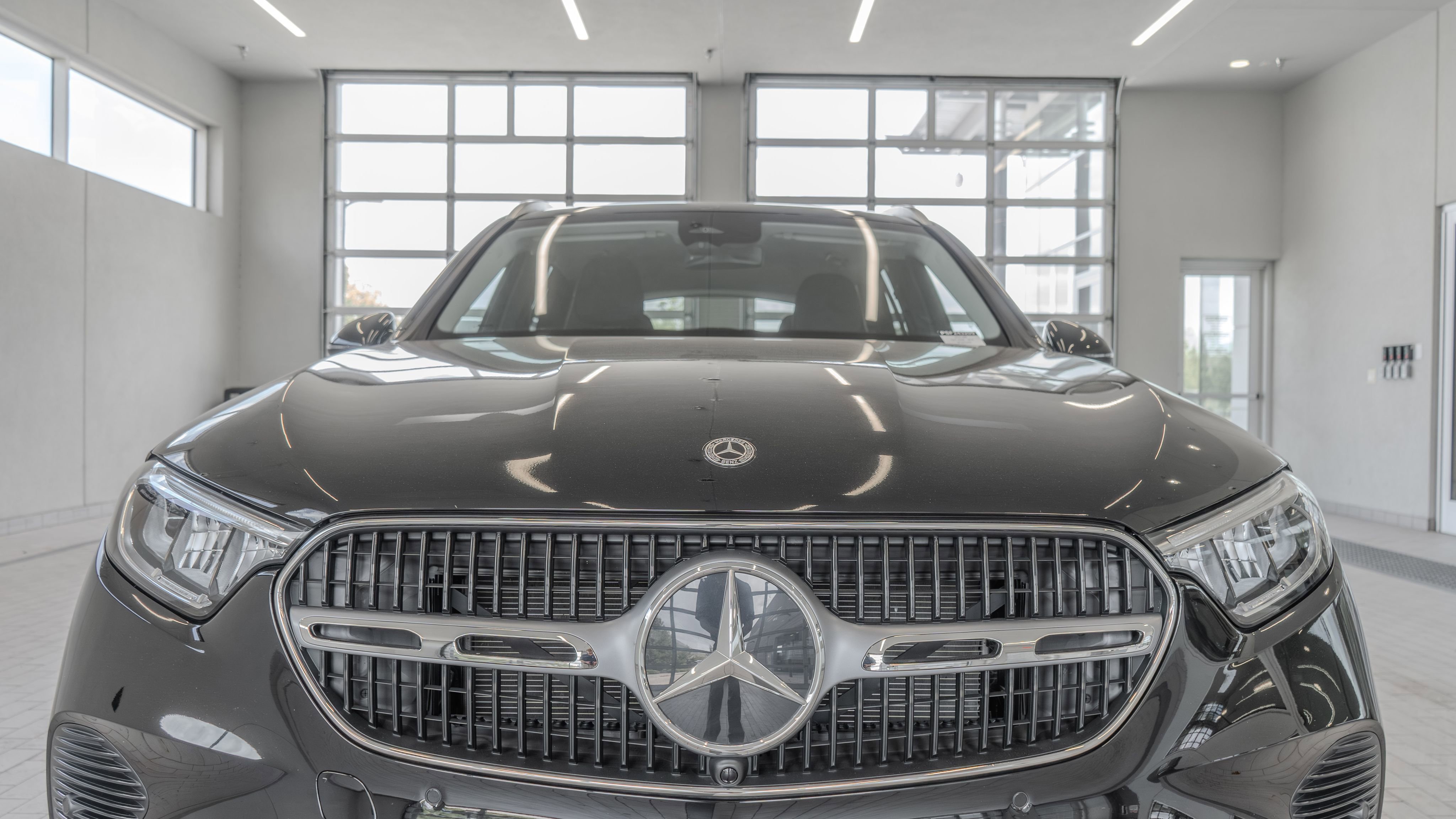 Certified 2025 Mercedes-Benz GLC 350e 4MATIC image 23