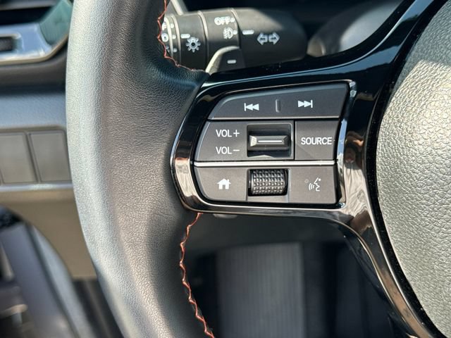 Used 2025 Honda Pilot Sport image 26