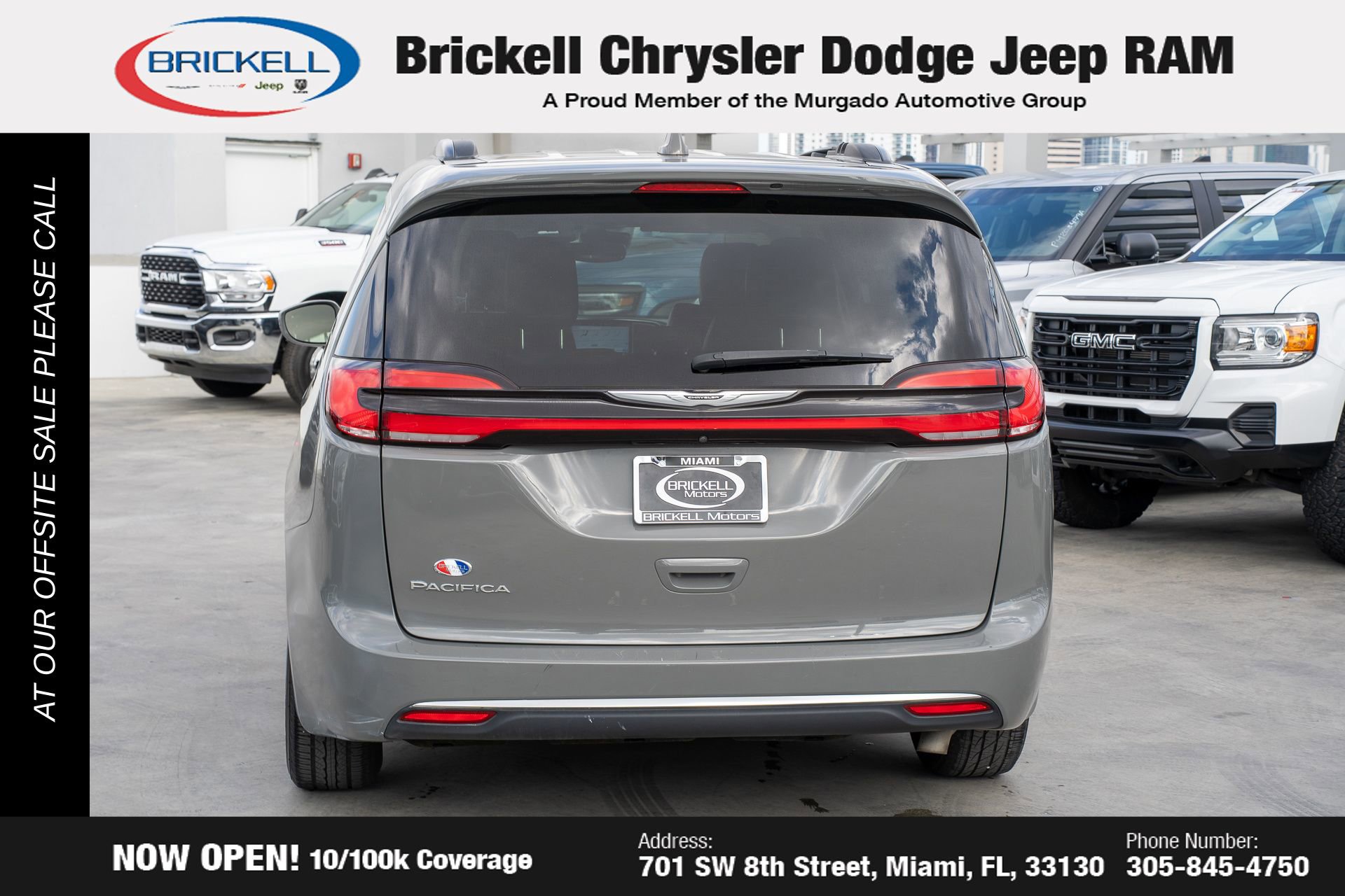 Used 2022 Chrysler Pacifica Touring-L image 6