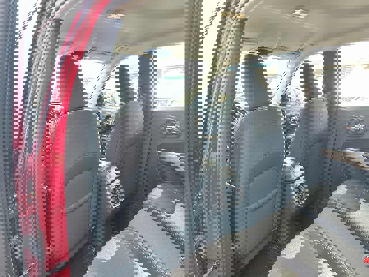 Used 2017 Jeep Cherokee Sport image 23