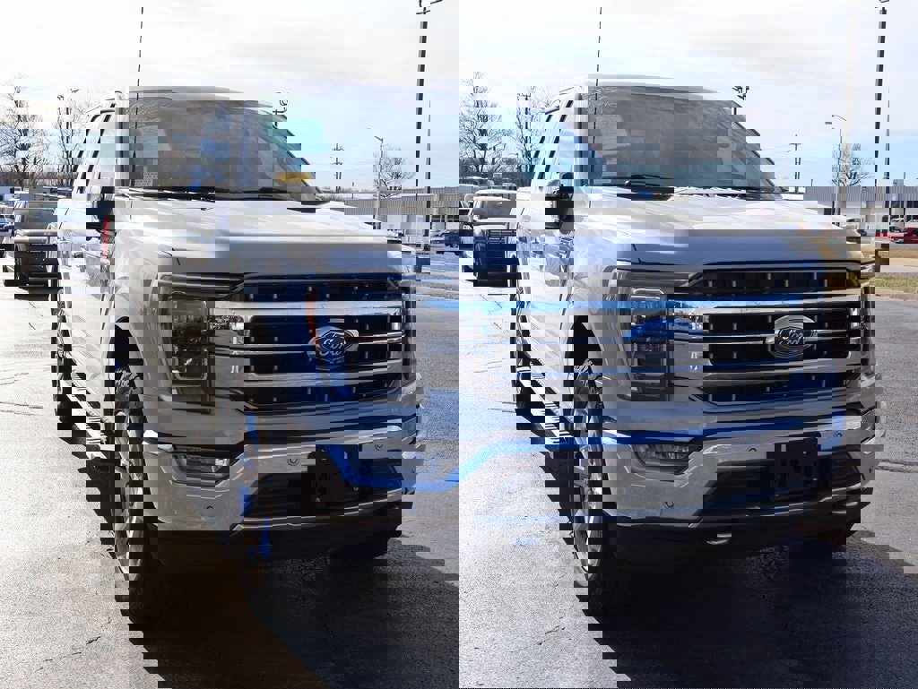 Used 2023 Ford F150 Lariat w/ Equipment Group 502A High image 11