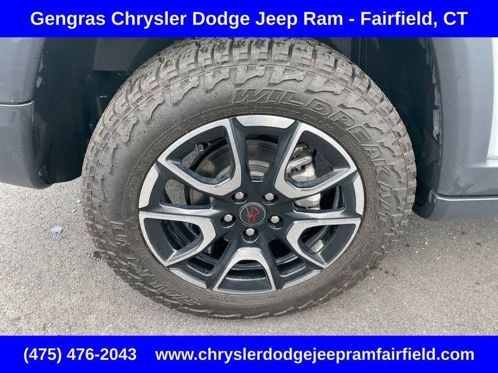 Certified 2025 Jeep Compass Trailhawk w/ Sun & Sound Group AWD/4WD image 11