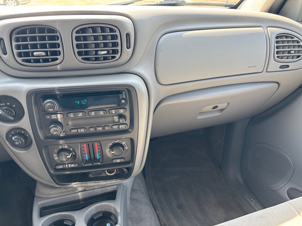 Used 2006 Chevrolet TrailBlazer LS w/ LS Preferred Equipment Group AWD/4WD image 14