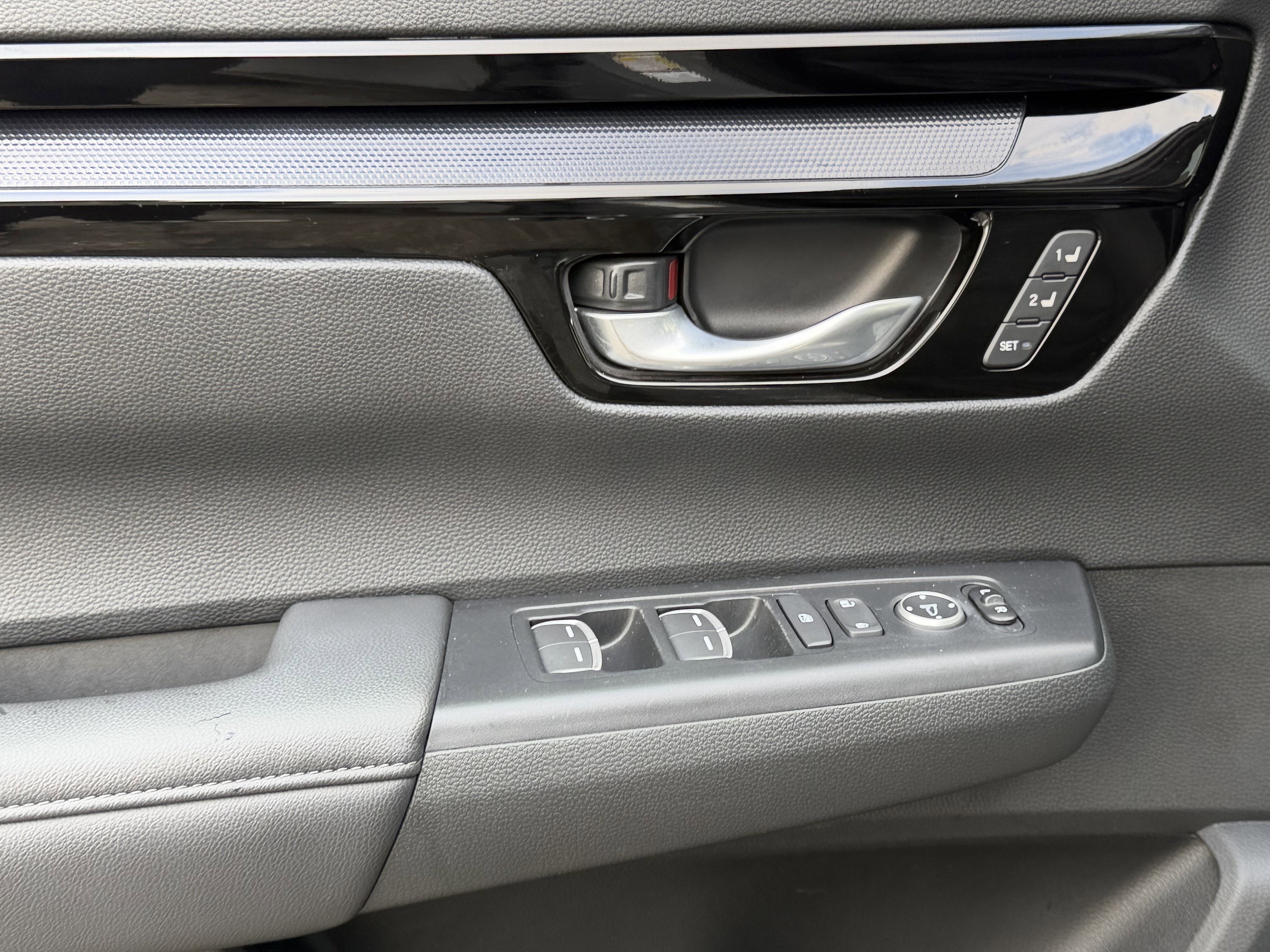 Used 2024 Honda CR-V EX-L image 11