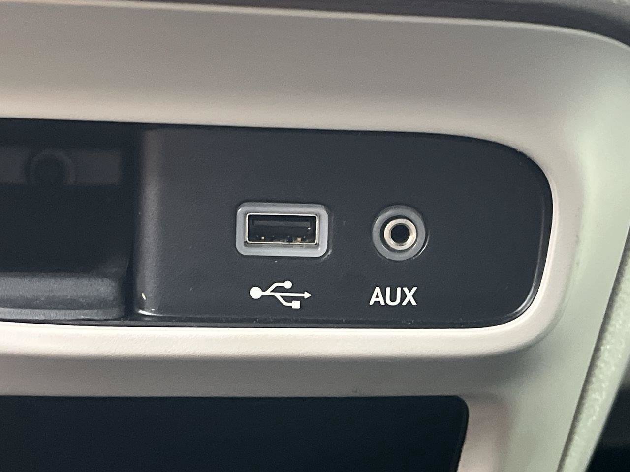 Used 2018 Chrysler Pacifica Touring Plus FWD image 21