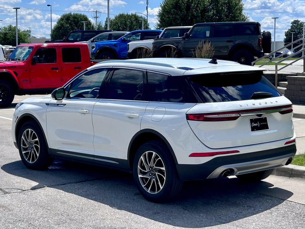 Used 2020 Lincoln Corsair AWD w/ Equipment Group 101A image 4
