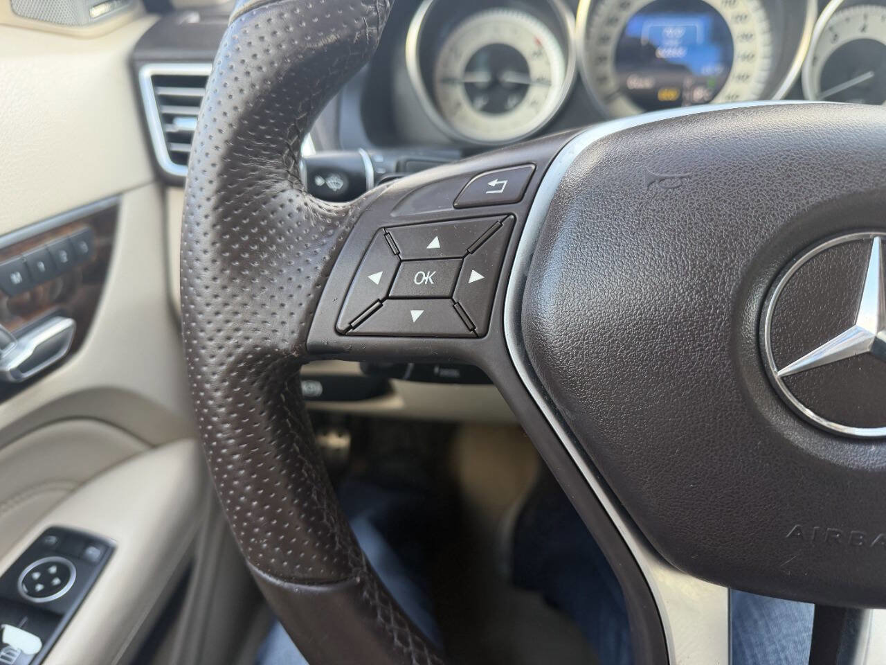 Used 2014 Mercedes-Benz E 350 Cabriolet image 28