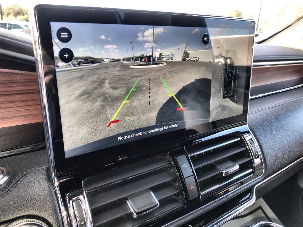 Used 2024 Lincoln Navigator L Reserve image 17