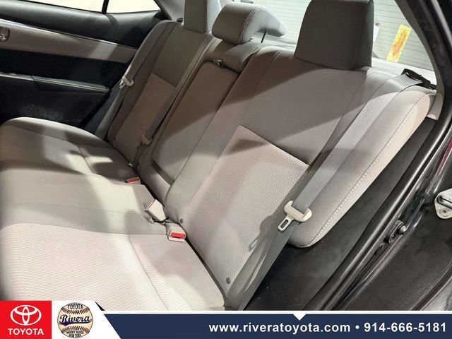 Used 2015 Toyota Corolla LE image 13