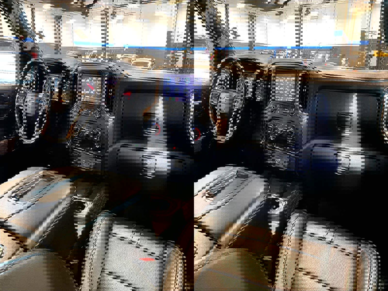 Used 2020 Chevrolet Silverado 1500 High Country w/ Technology Package image 14