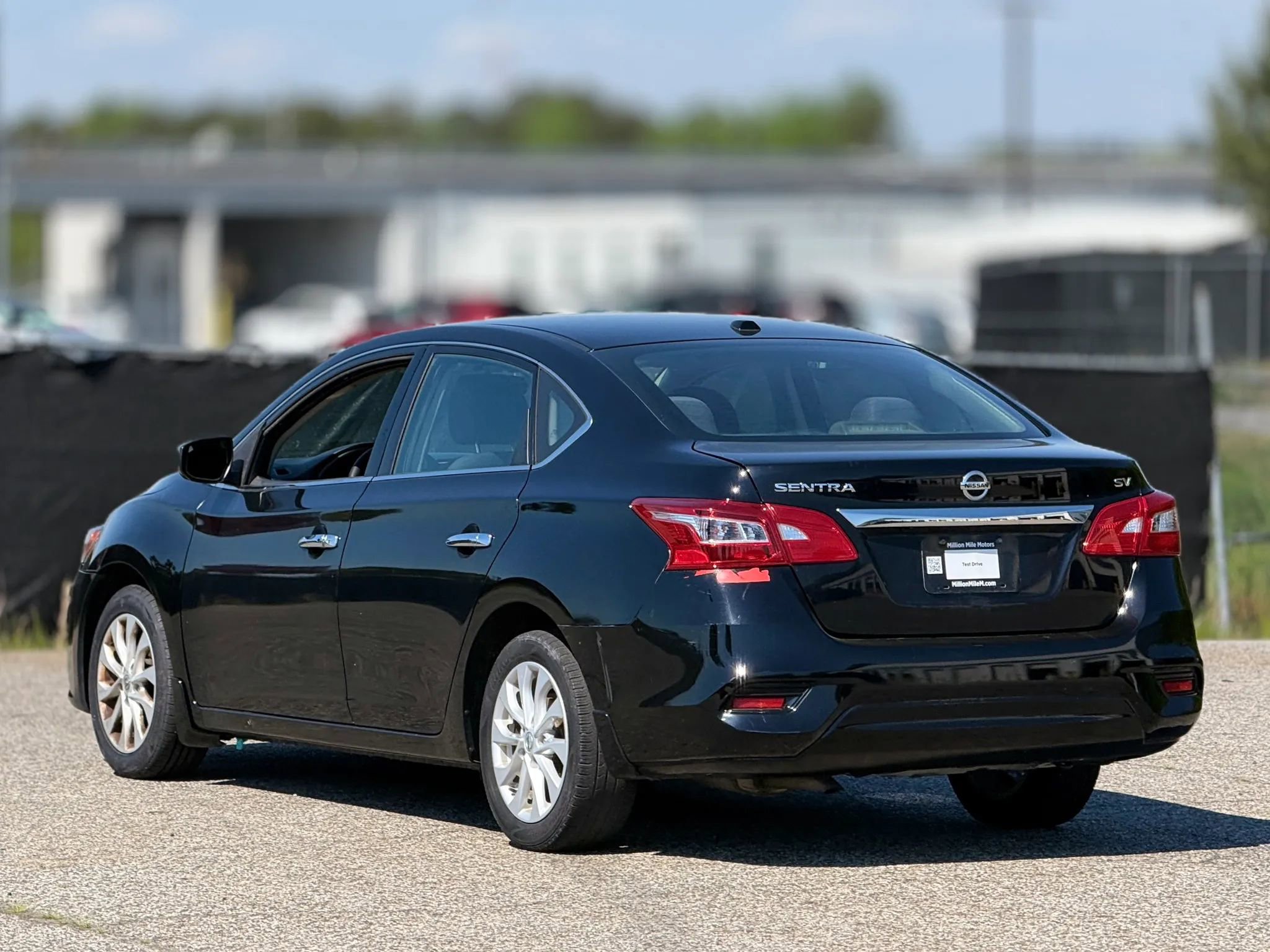 Used 2018 Nissan Sentra SV image 10