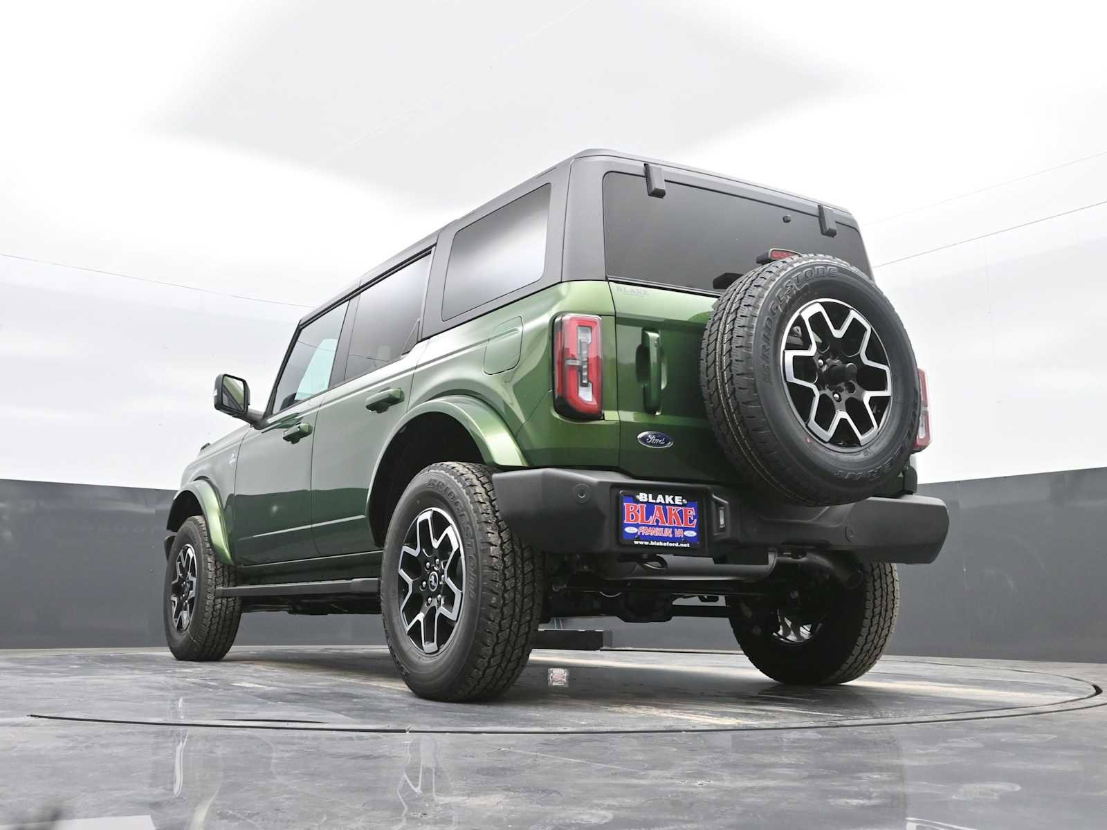 New 2024 Ford Bronco Outer Banks image 33