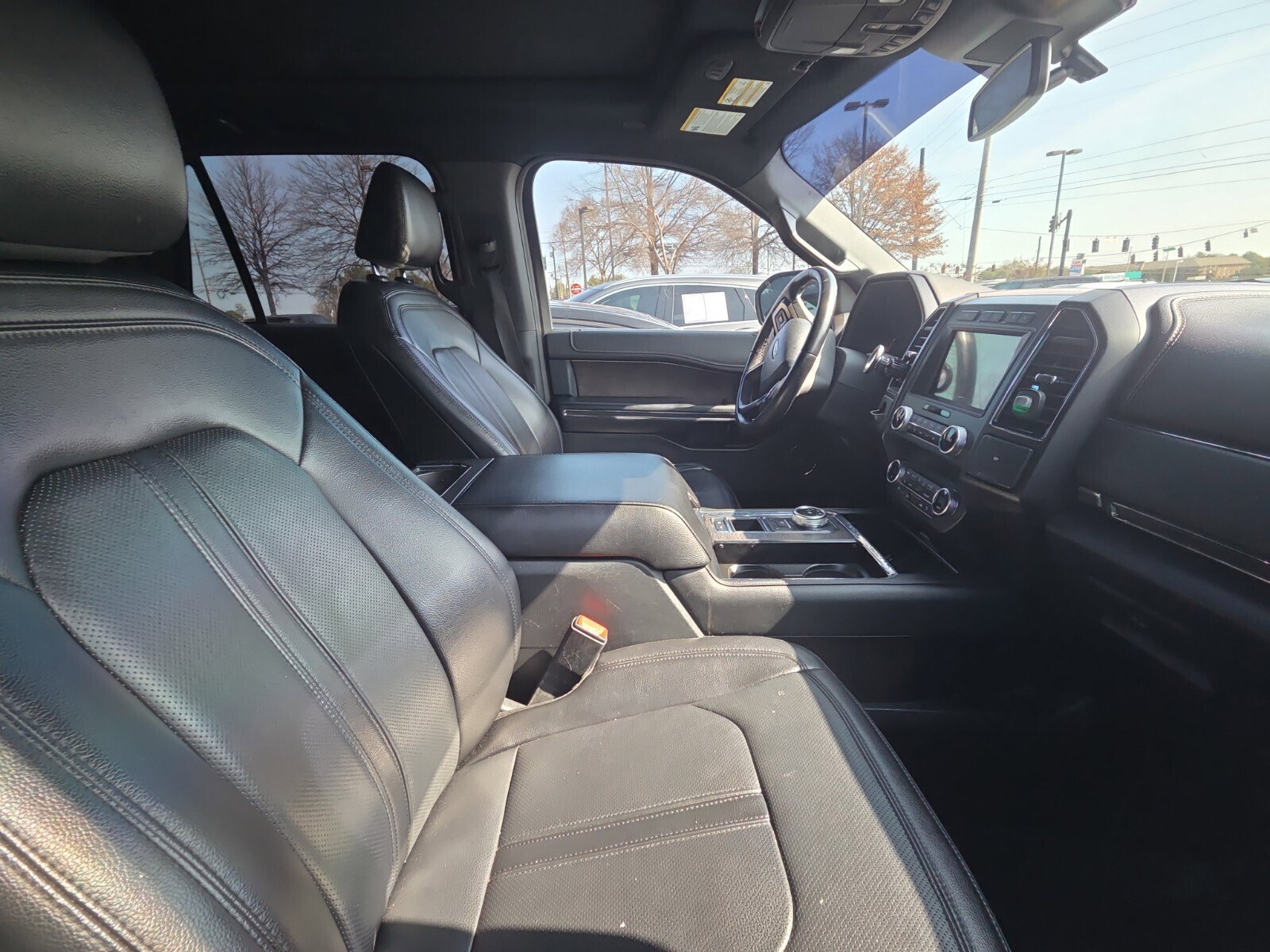 Used 2021 Ford Expedition Limited image 7