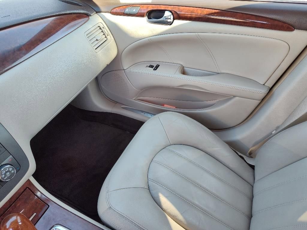 Used 2008 Buick Lucerne CXL w/ Luxury Package FWD image 45