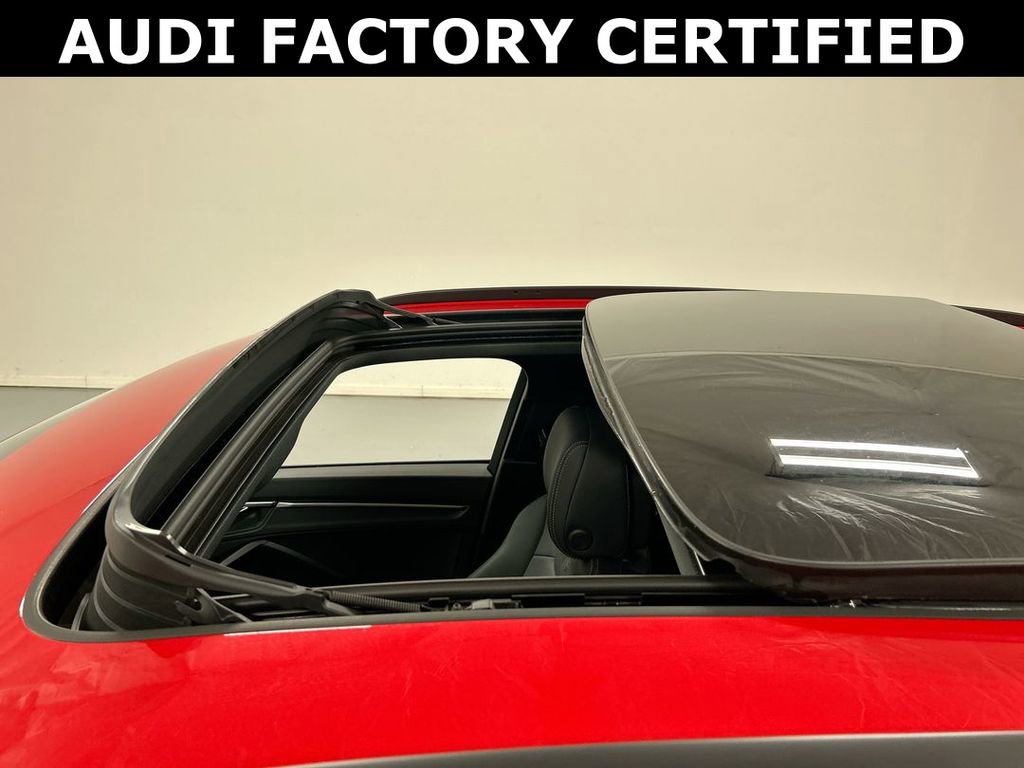 Certified 2025 Audi Q3 2.0T Premium w/ Black Optic Sport Package image 19