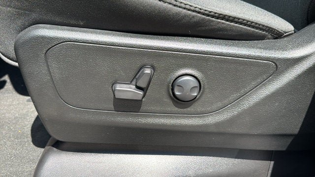 Certified 2023 RAM 1500 Big Horn AWD/4WD image 14