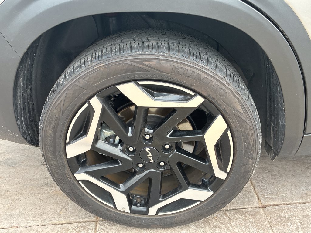 Used 2024 Kia Seltos SX AWD/4WD image 14