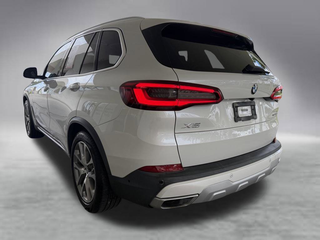 Used 2019 BMW X5 xDrive40i w/ Convenience Package AWD/4WD image 4