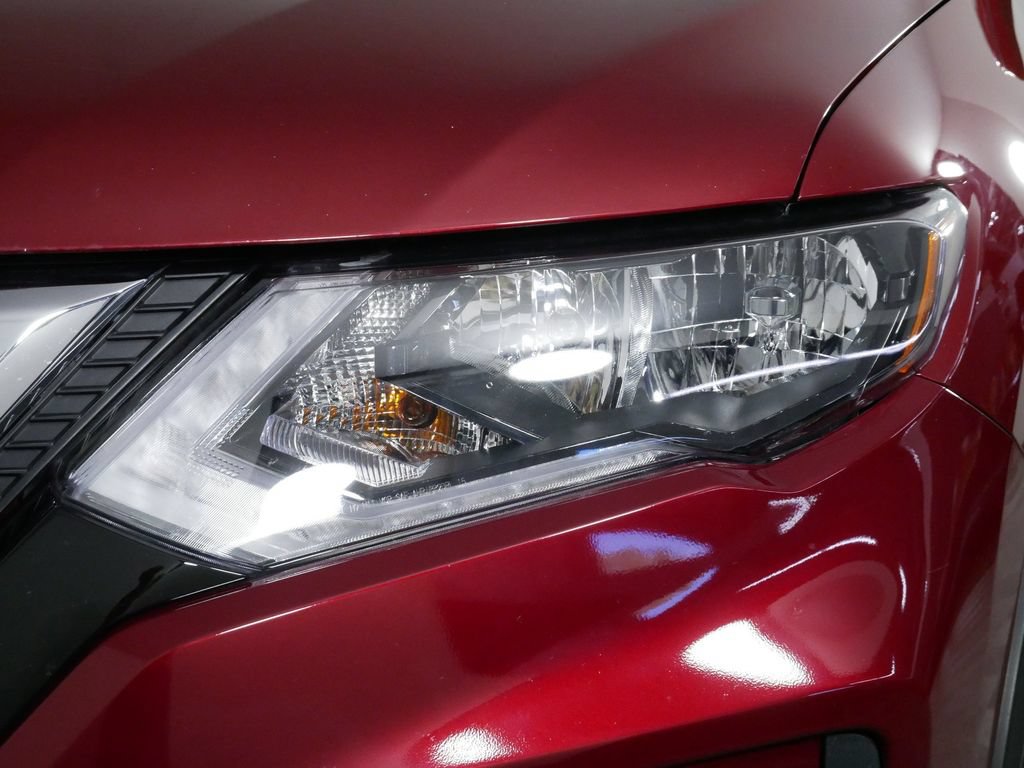 Used 2020 Nissan Rogue SV AWD/4WD image 14