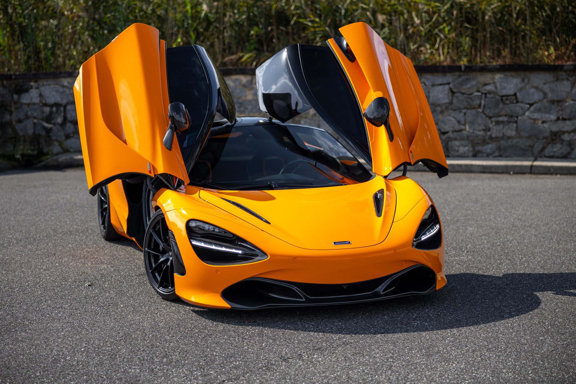 Used 2019 McLaren 720S RWD image 4