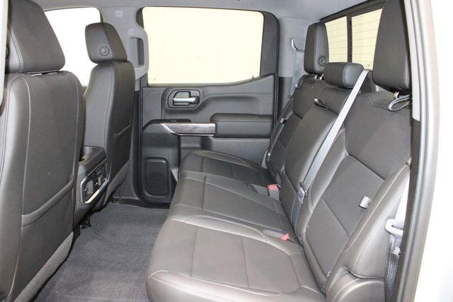 Used 2019 Chevrolet Silverado 1500 LTZ w/ LTZ Convenience Package AWD/4WD image 14