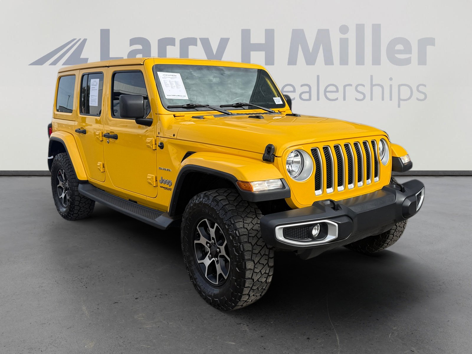Used 2019 Jeep Wrangler Unlimited Sahara w/ Uconnect 4C Nav & Sound Group image 7