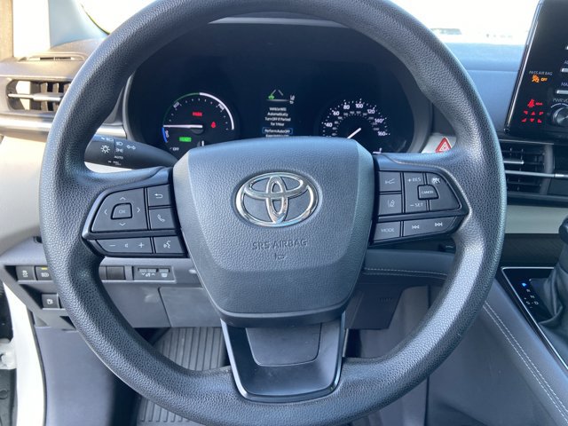 Used 2023 Toyota Sienna LE FWD image 35