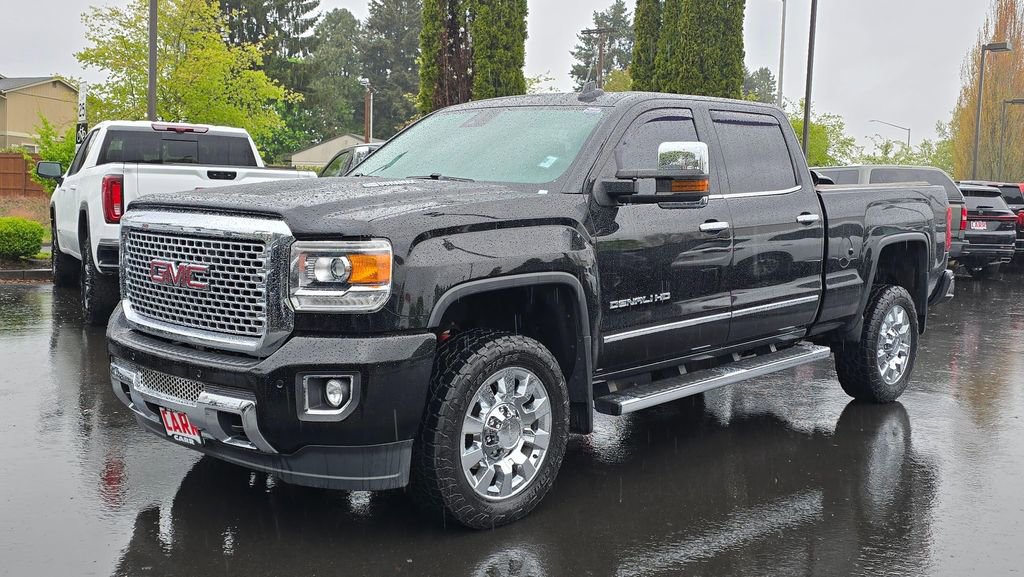 Used 2015 GMC Sierra 2500 Denali w/ Duramax Plus Package AWD/4WD image 7