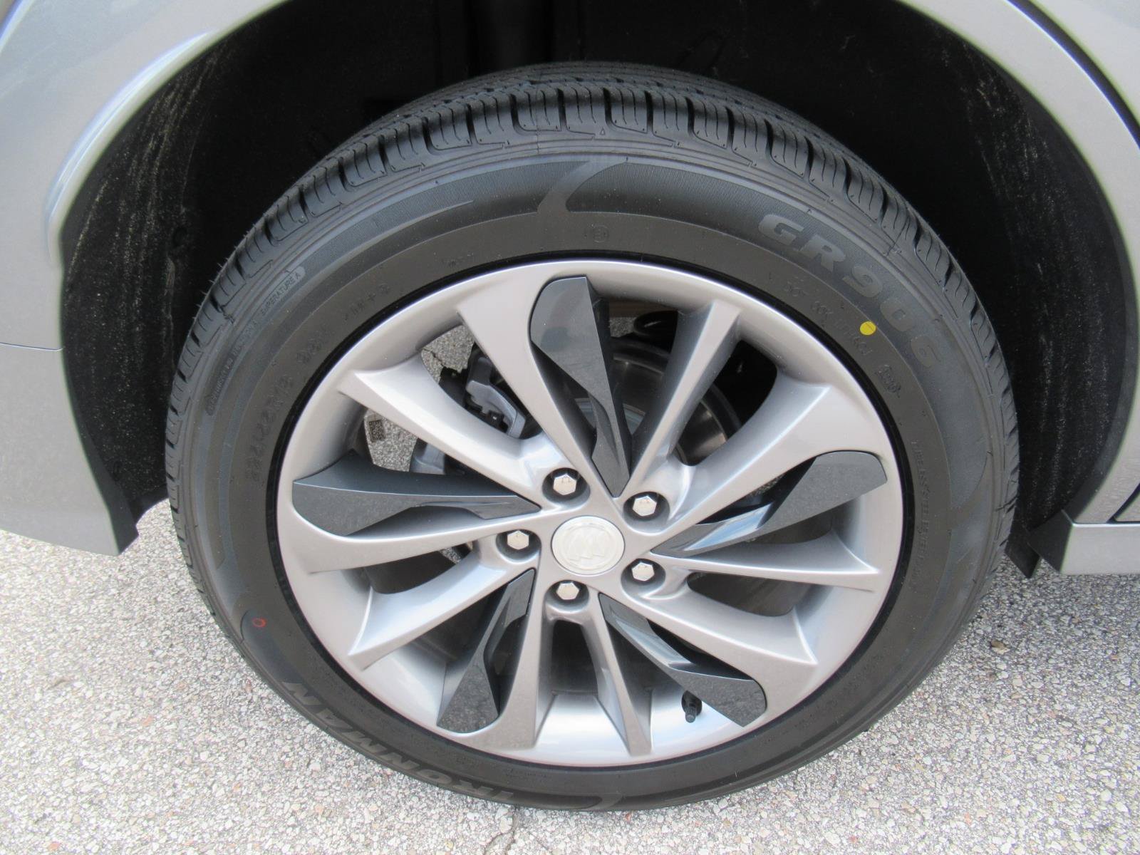 Used 2023 Buick Encore GX Select w/ Sport Touring Package FWD image 8