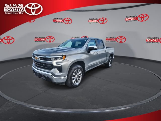 Used 2023 Chevrolet Silverado 1500 LT AWD/4WD image 4