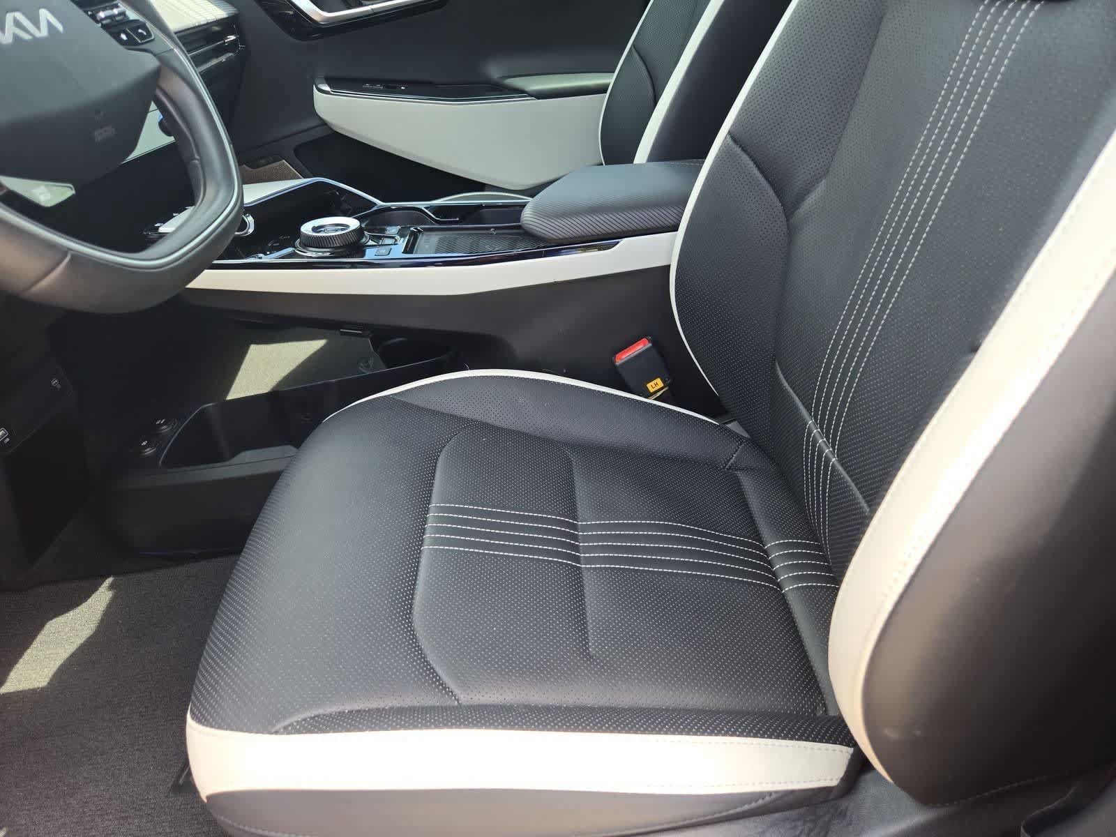 Certified 2023 Kia EV6 GT-Line AWD/4WD image 14