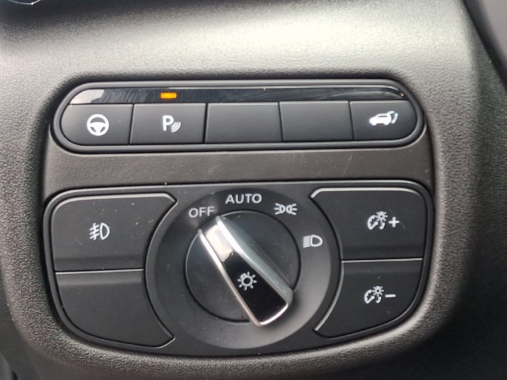 Used 2022 INFINITI QX50 Luxe AWD/4WD image 25