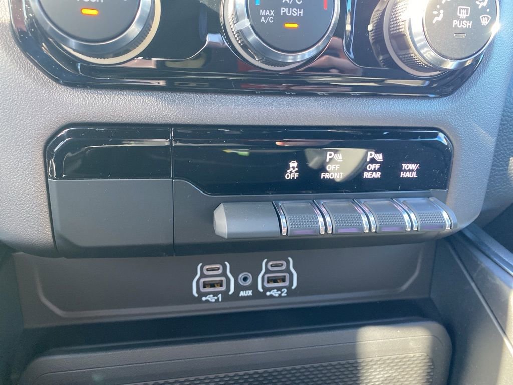 New 2026 RAM 1500 Lone Star AWD/4WD image 28