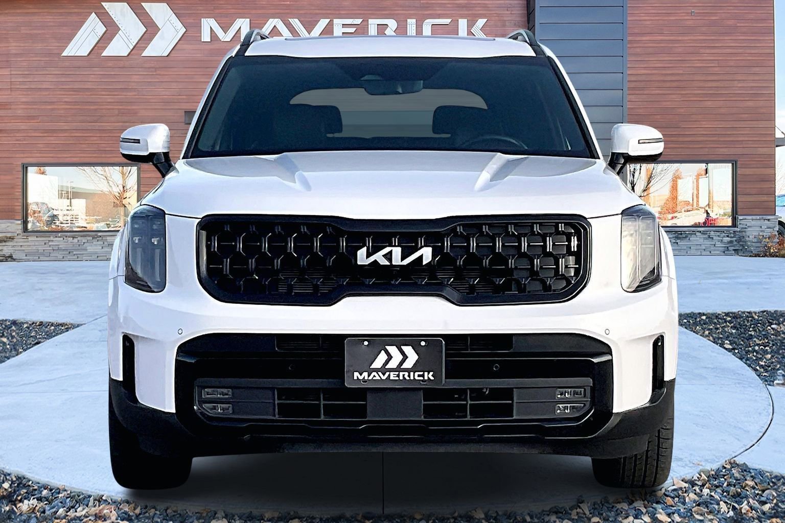 Used 2024 Kia Telluride SX Prestige X-Line image 2