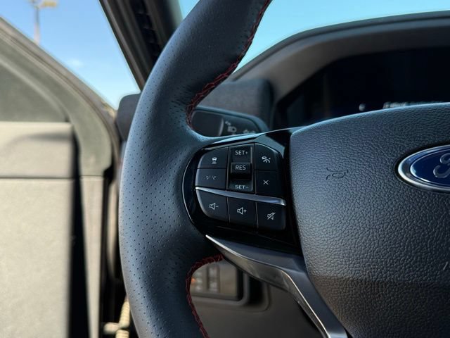 Used 2025 Ford Explorer ST-Line w/ ST-Line Street Pack AWD/4WD image 11