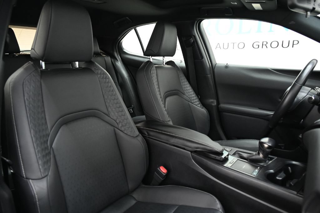 Used 2021 Lexus UX 200 w/ Accessory Package (Z2) FWD image 20