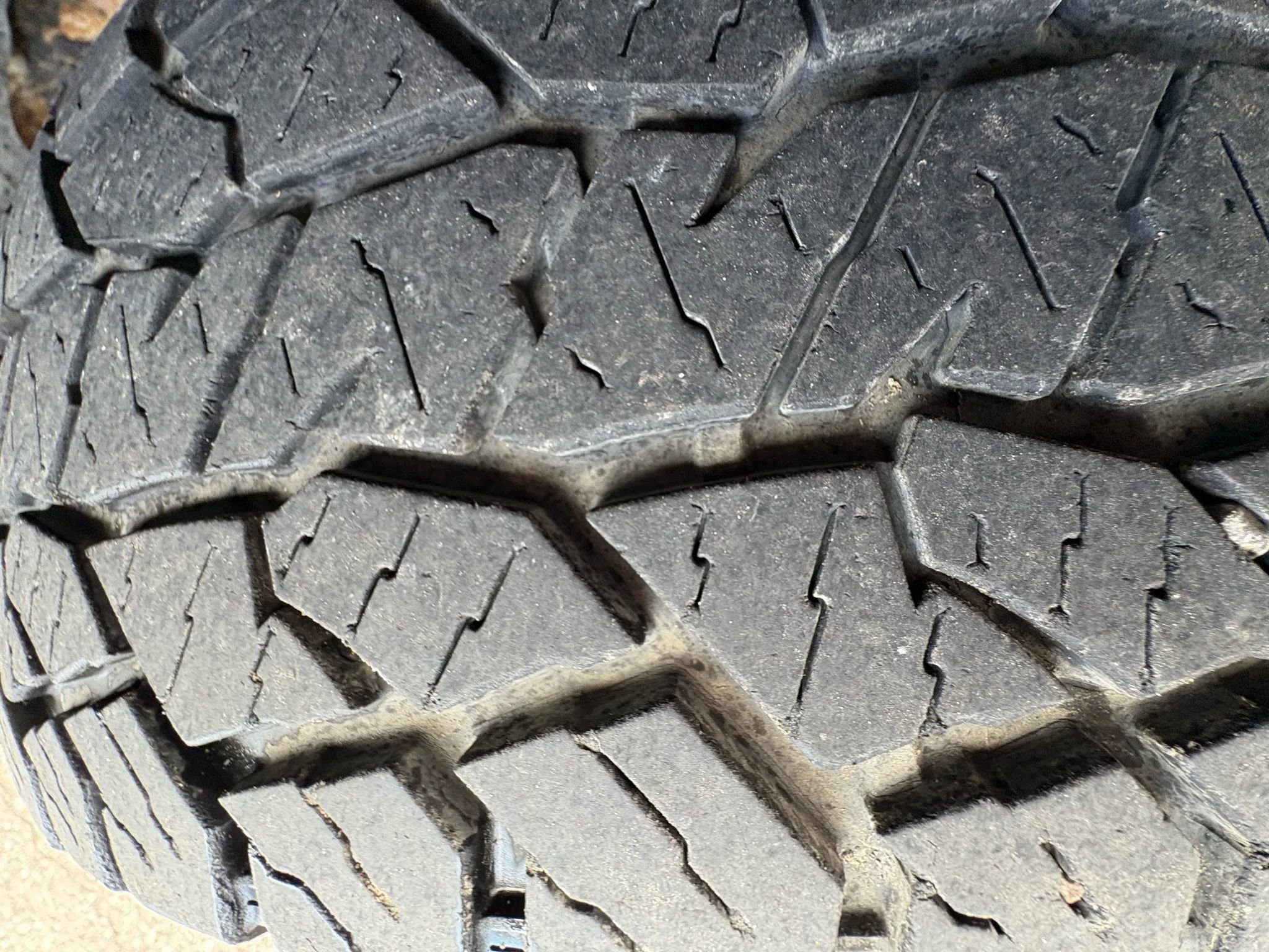 Used 2005 Chevrolet Avalanche Z71 w/ Preferred Equipment Group image 37